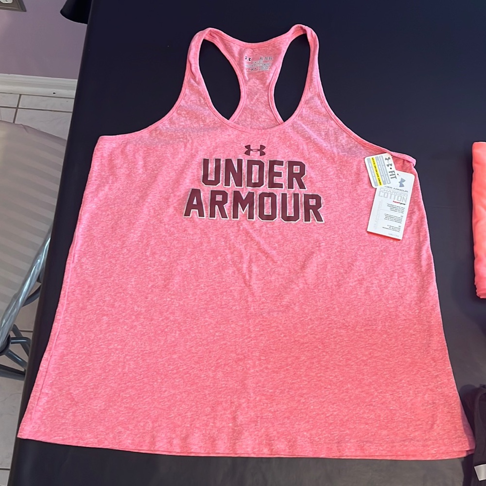 Women’s under armour tank top